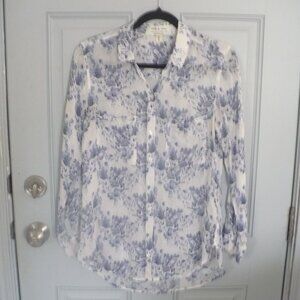 Lovely Light & Airy Button Down Ladies Blouse Size XS by Cloth & Stone